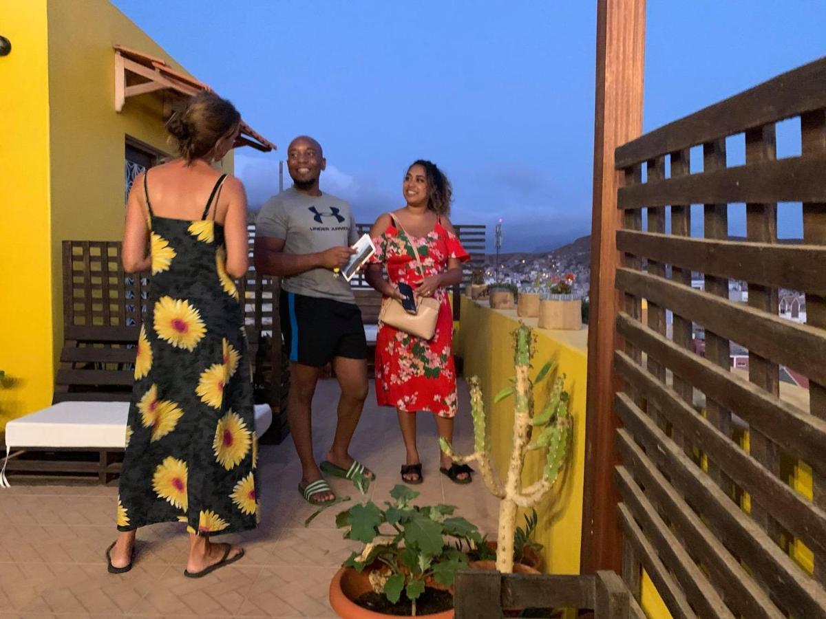 Casa Bom Dia Hotell Mindelo Exteriör bild